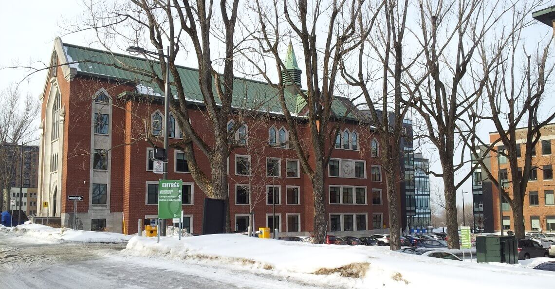 Building Q, Cité Verte at Québec